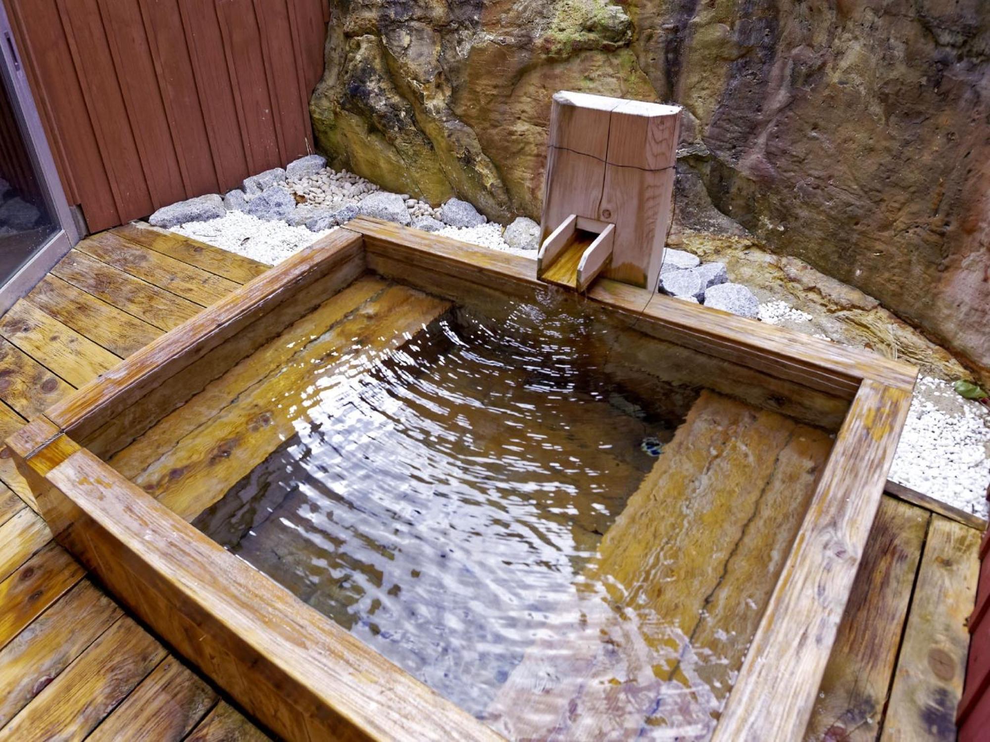 Ooedo Onsen Monogatari Premium Shirahama Saichoraku Hotel Exterior photo