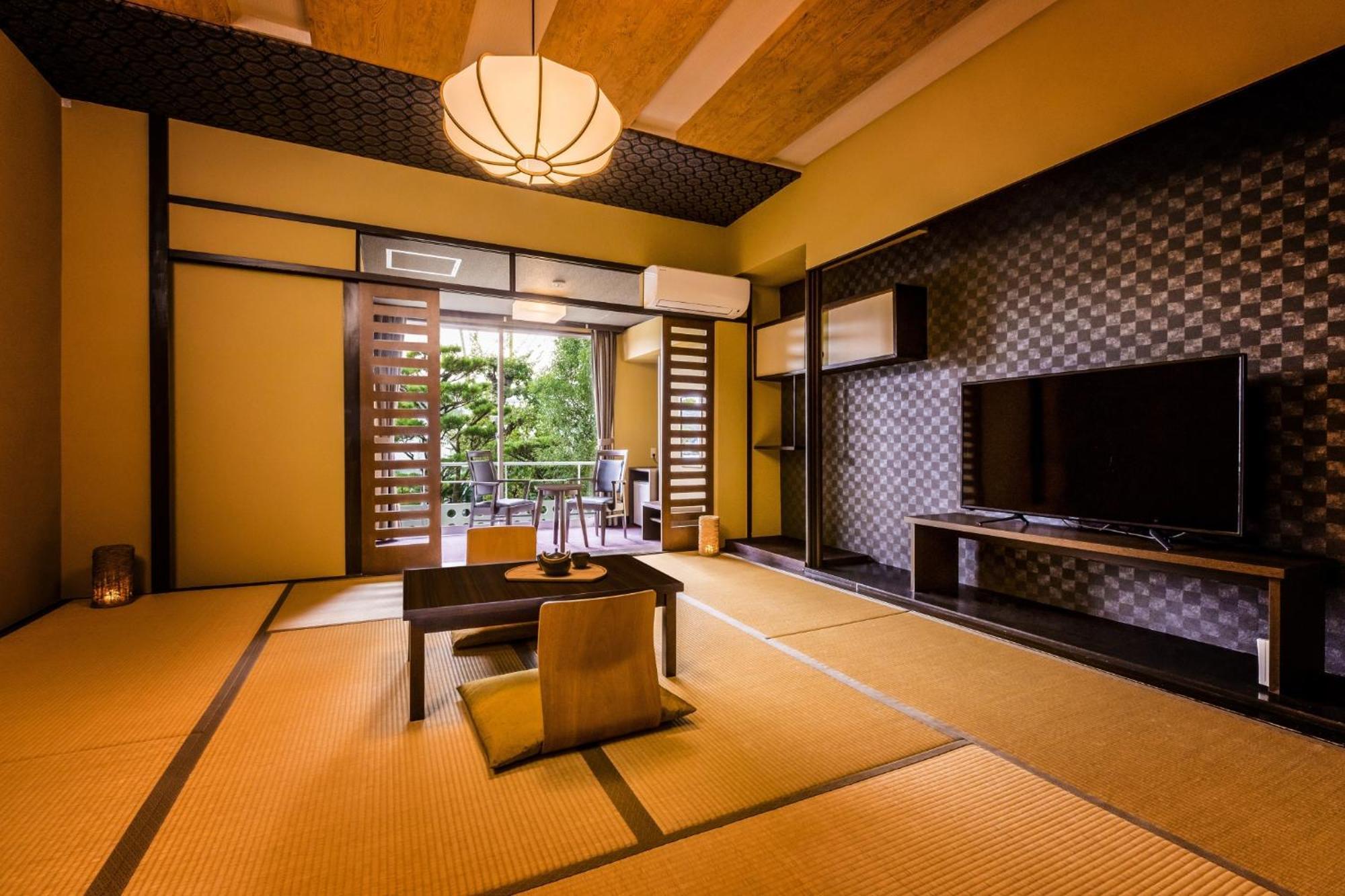 Ooedo Onsen Monogatari Premium Shirahama Saichoraku Hotel Exterior photo
